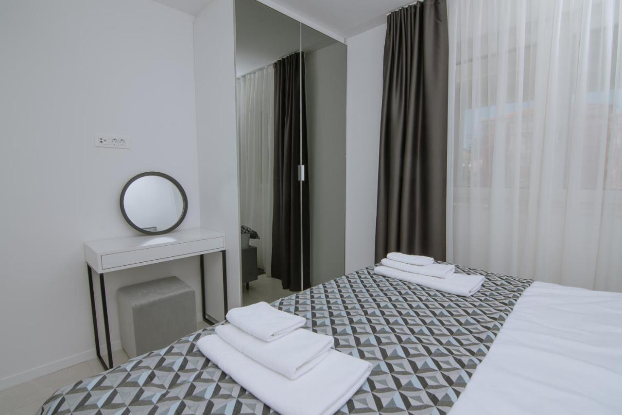 Apartments Adriatic Pearl Trogir Exterior photo