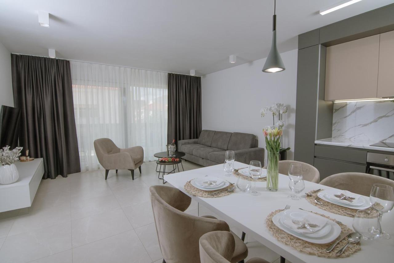 Apartments Adriatic Pearl Trogir Exterior photo
