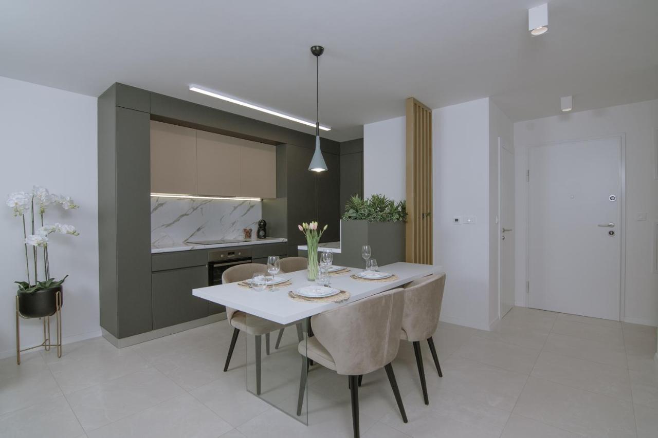Apartments Adriatic Pearl Trogir Exterior photo