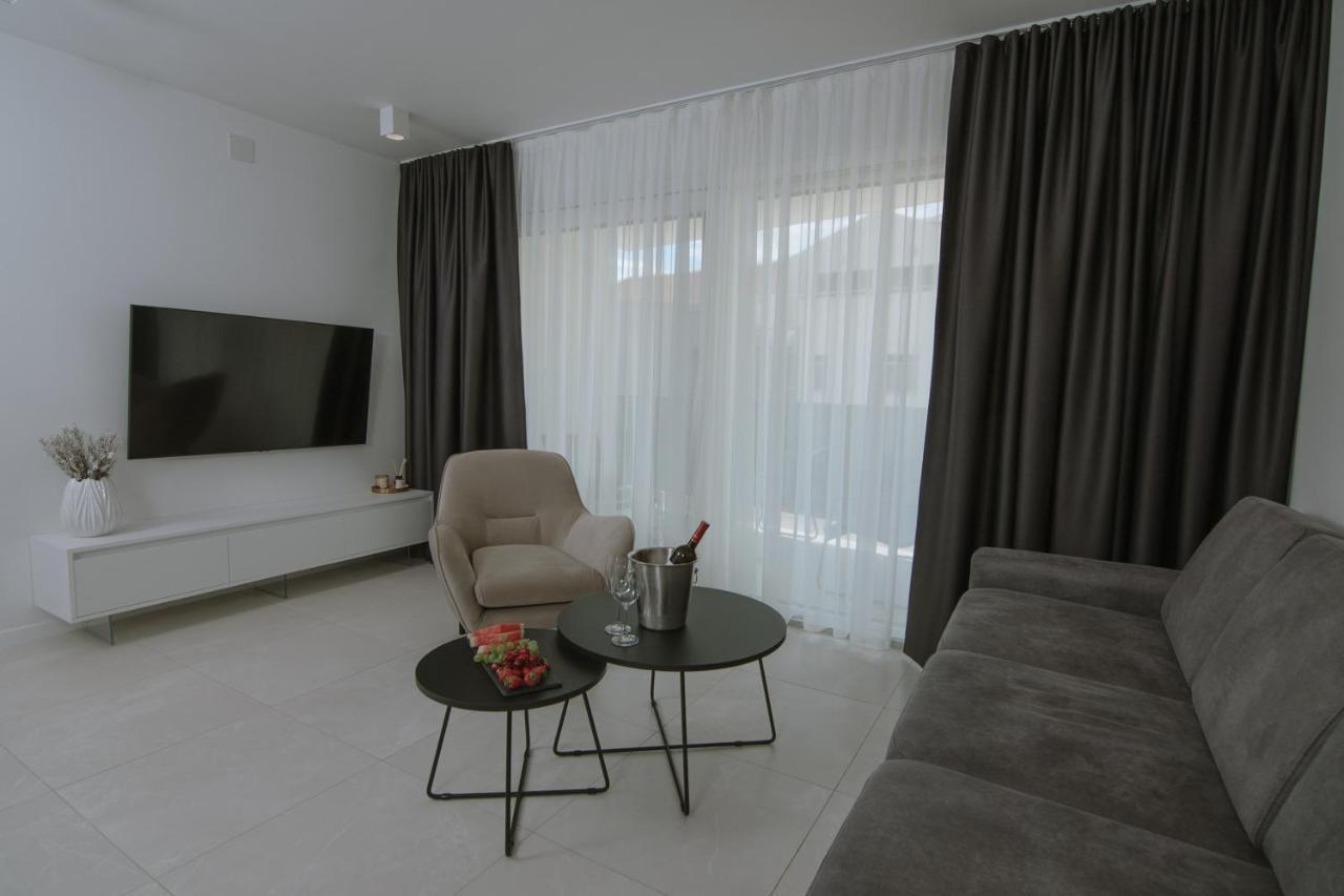 Apartments Adriatic Pearl Trogir Exterior photo